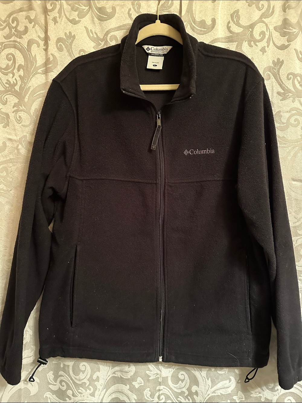 Columbia Black Full-Zip Lightweight Fleece Jacket
